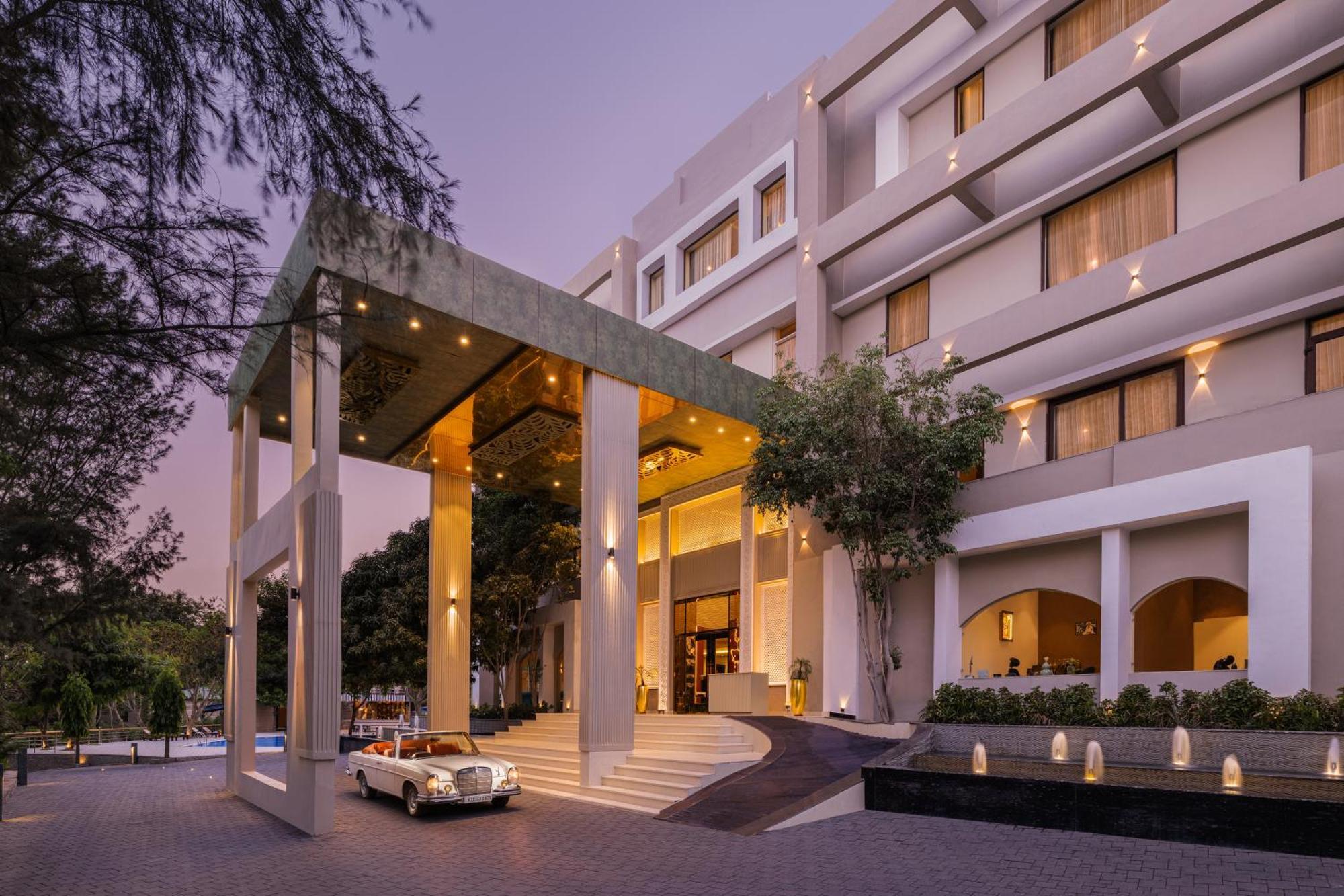 Essentia Luxury Resort & Spa Udaipur Eksteriør billede