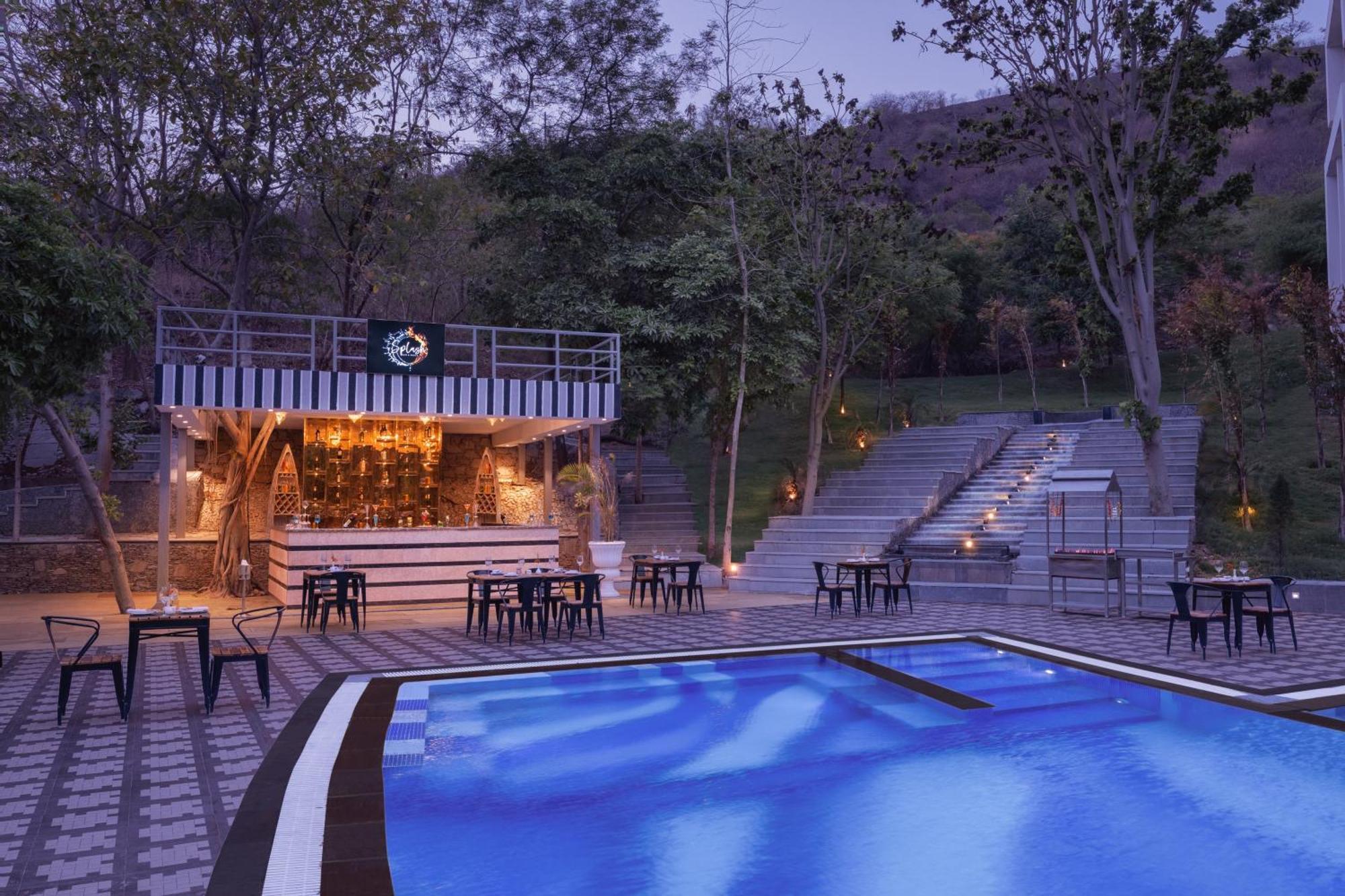 Essentia Luxury Resort & Spa Udaipur Eksteriør billede