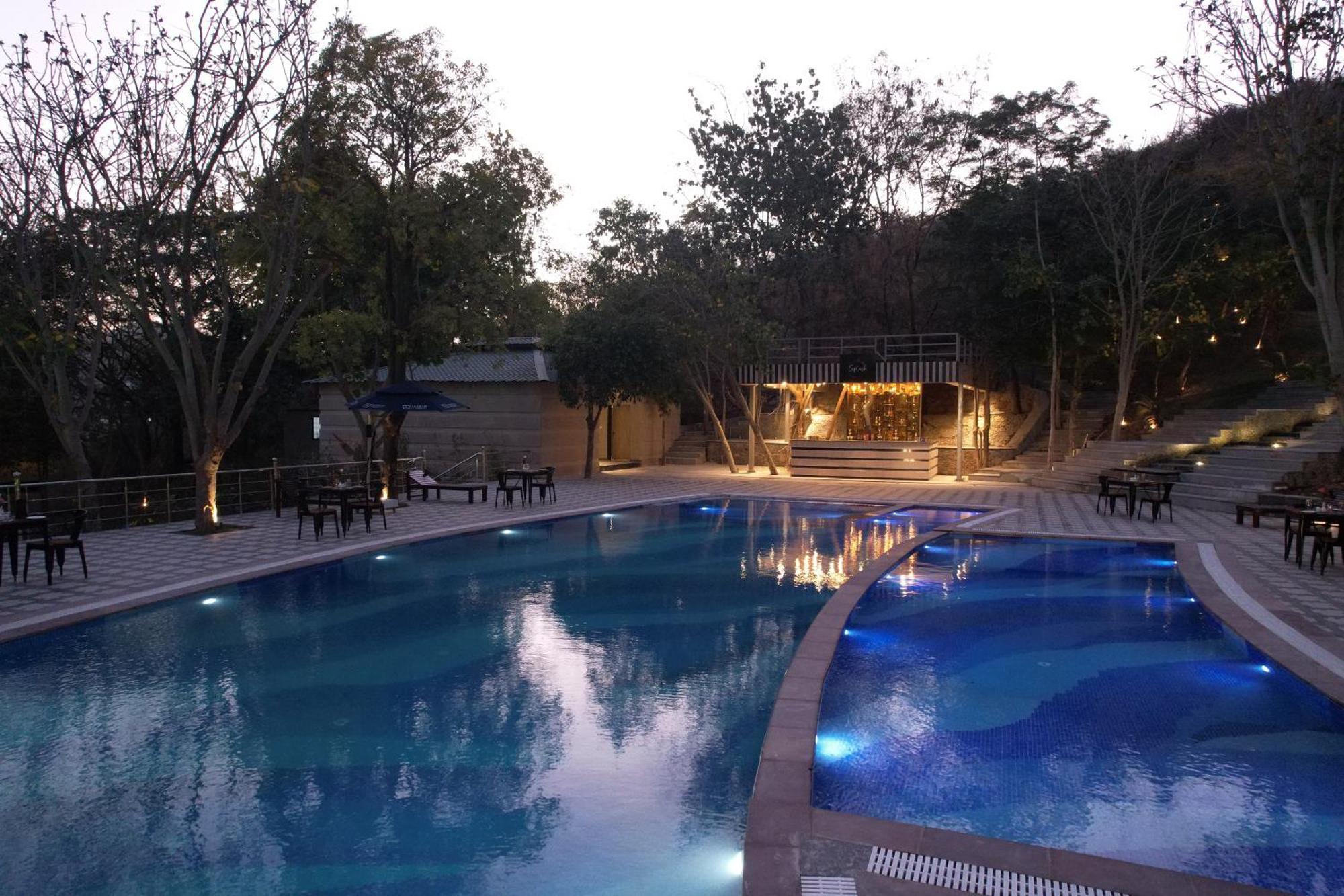 Essentia Luxury Resort & Spa Udaipur Eksteriør billede