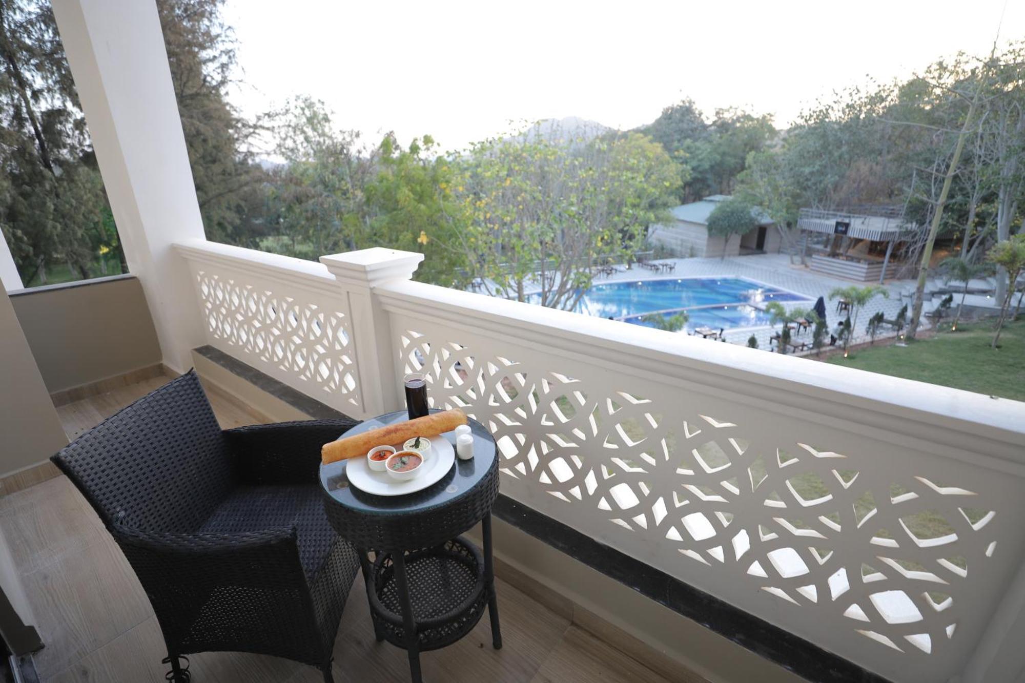 Essentia Luxury Resort & Spa Udaipur Eksteriør billede