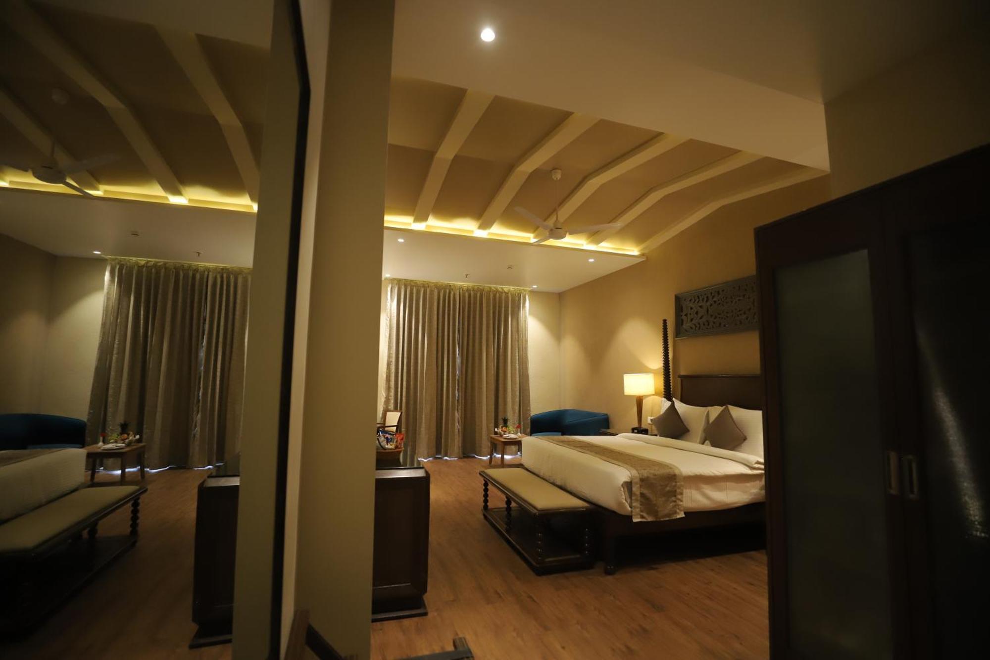 Essentia Luxury Resort & Spa Udaipur Eksteriør billede
