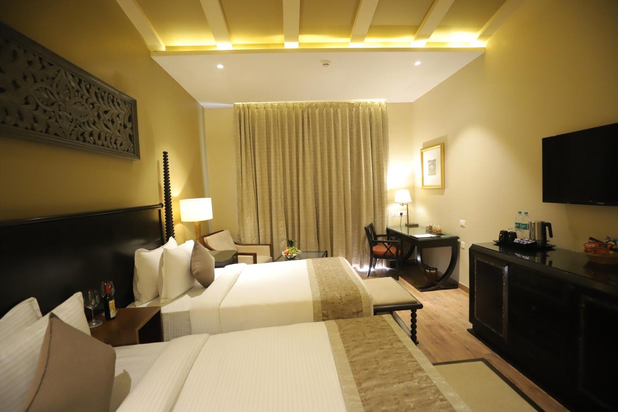 Essentia Luxury Resort & Spa Udaipur Eksteriør billede