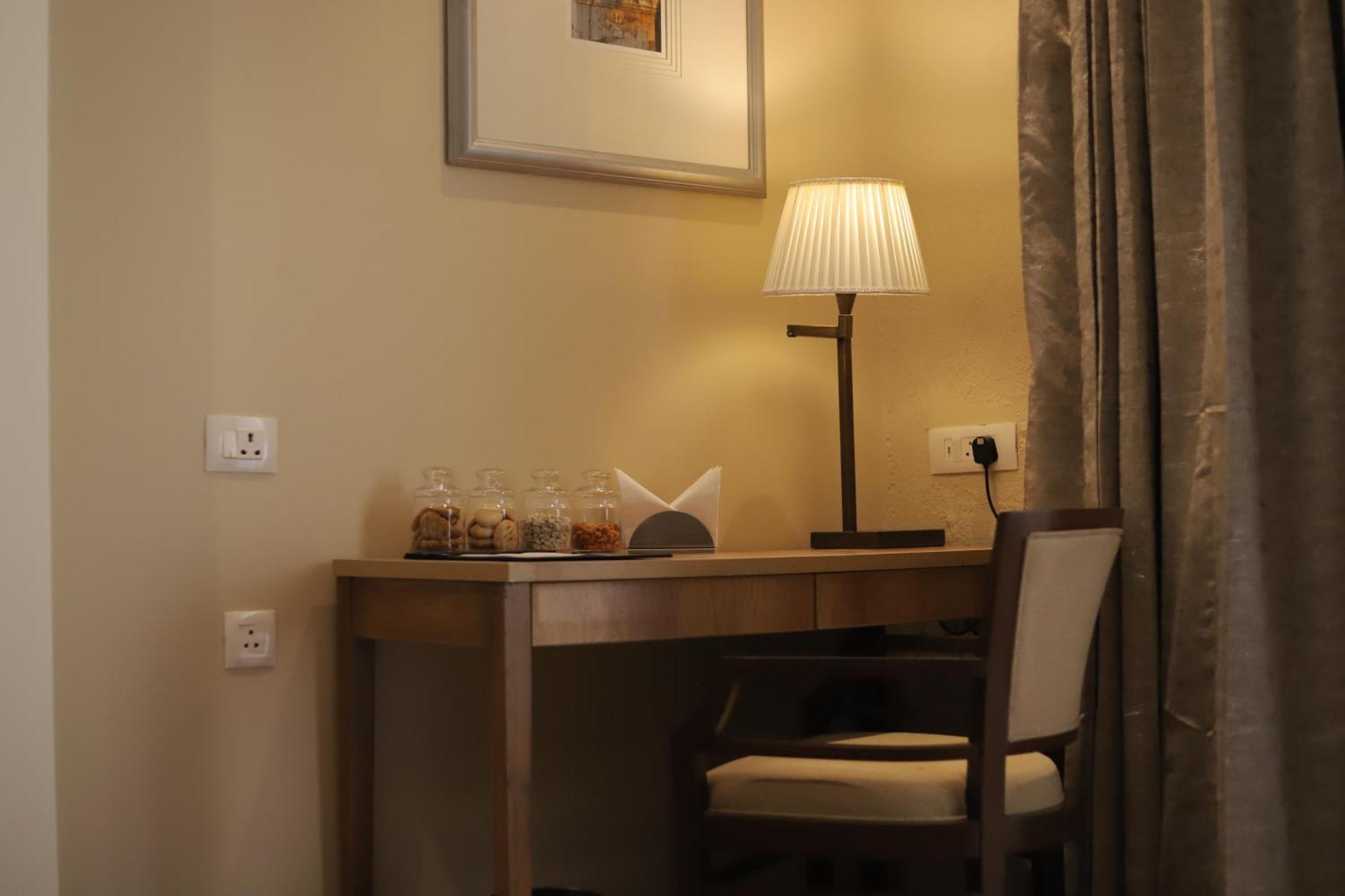 Essentia Luxury Resort & Spa Udaipur Eksteriør billede