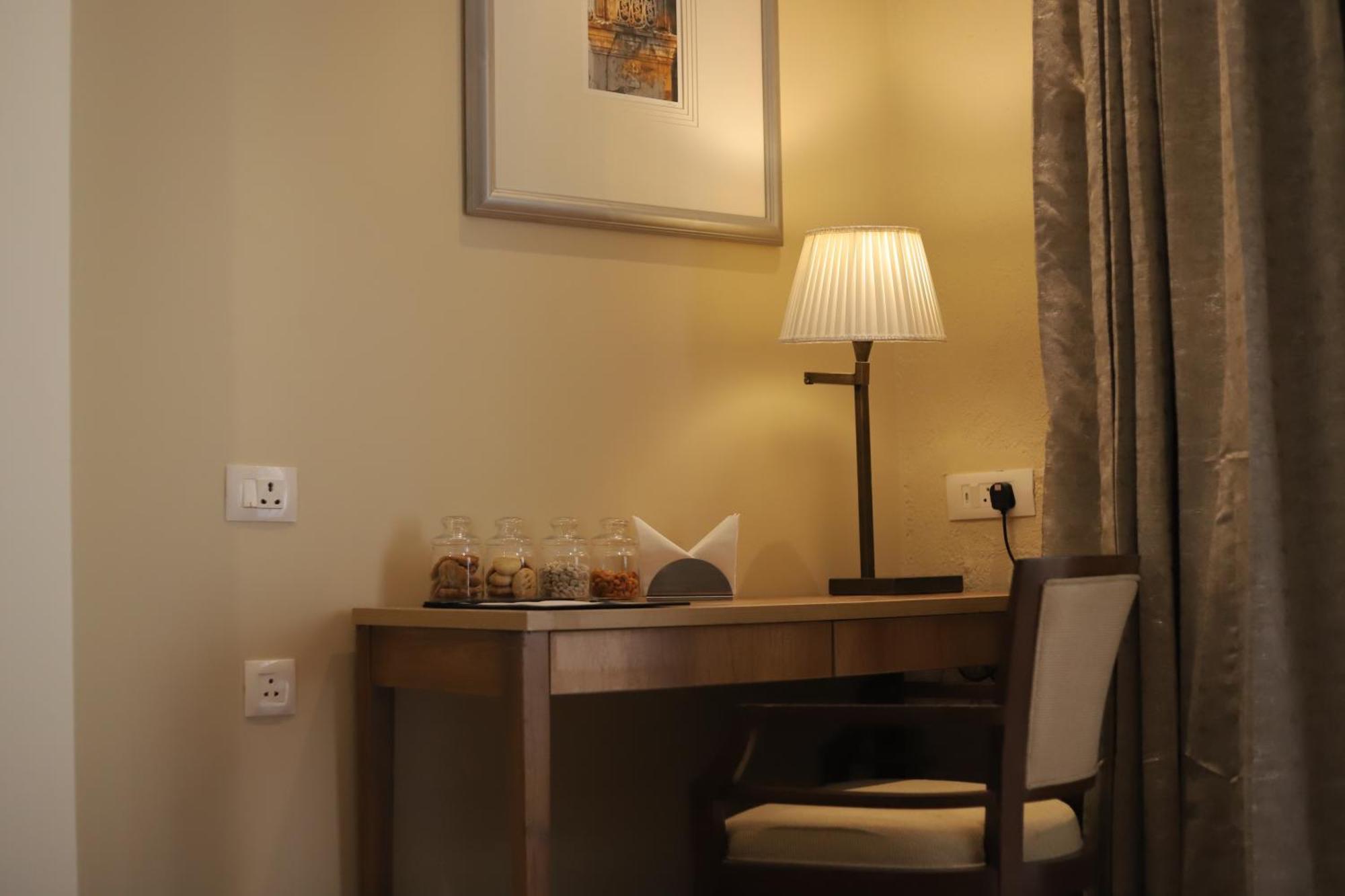 Essentia Luxury Resort & Spa Udaipur Eksteriør billede
