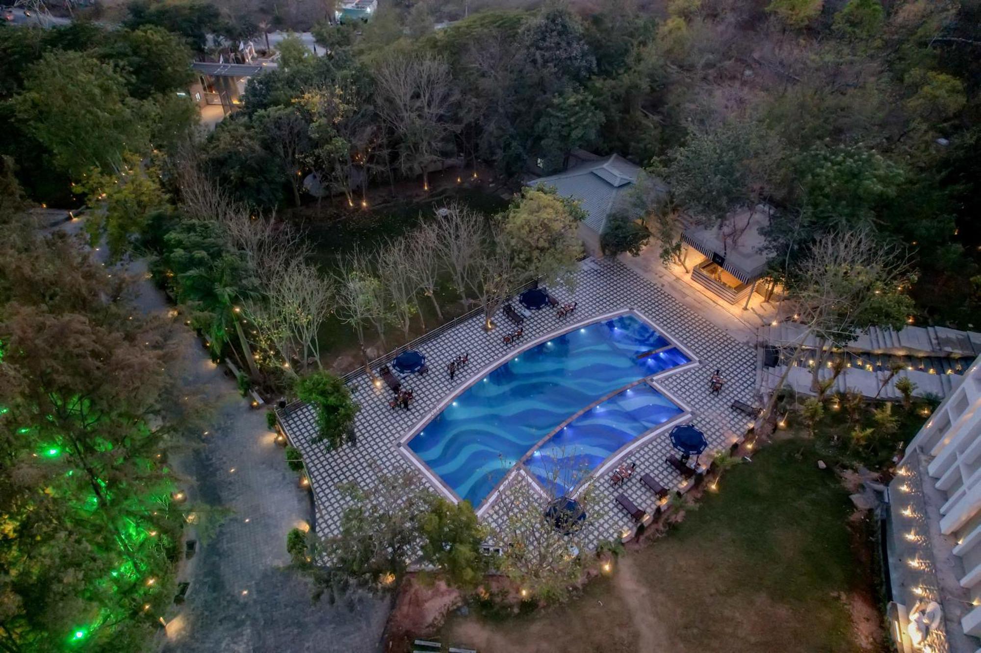 Essentia Luxury Resort & Spa Udaipur Eksteriør billede