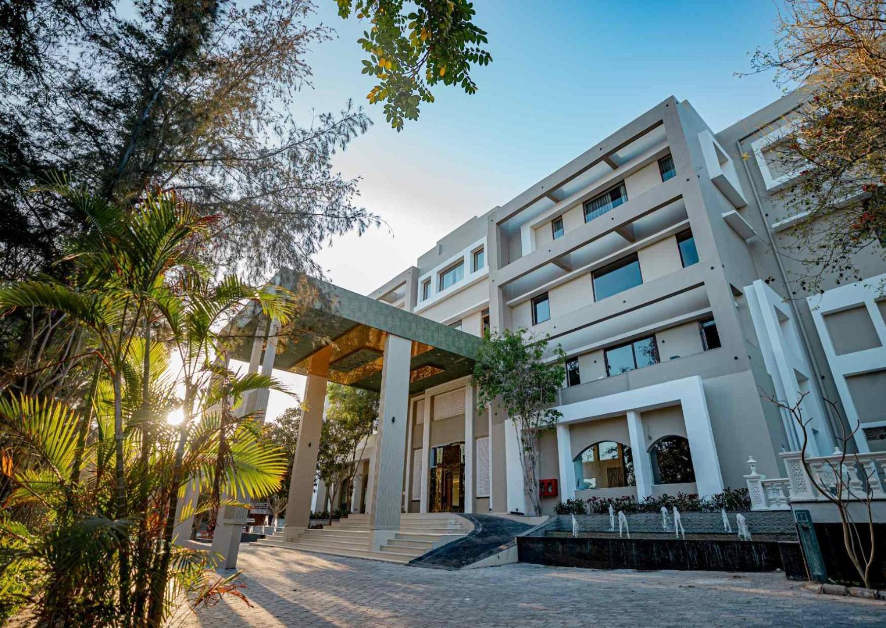 Essentia Luxury Resort & Spa Udaipur Eksteriør billede